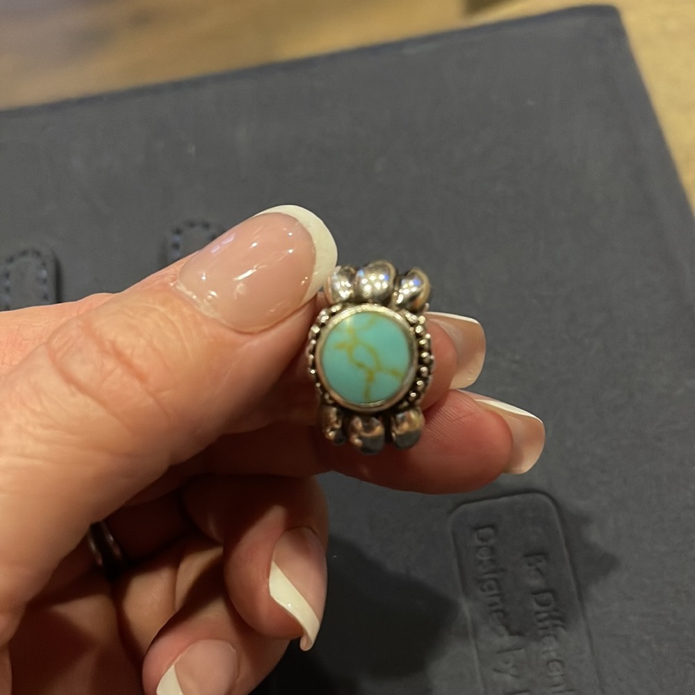 Sterling Turquoise Ring - Picture 2 of 8